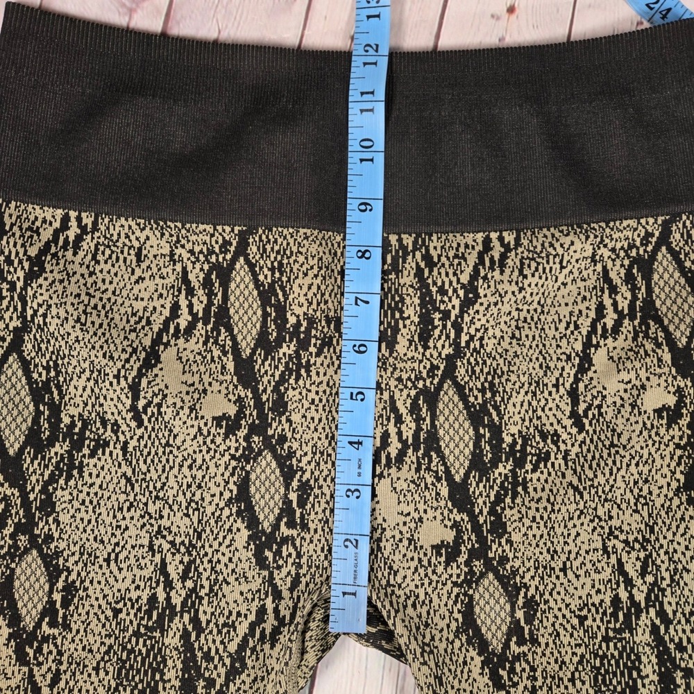 Fabletics High Waisted‎ Snake Print 7/8 Leggings Athleisure Workout Pants XL NWT - Picture 6 of 8